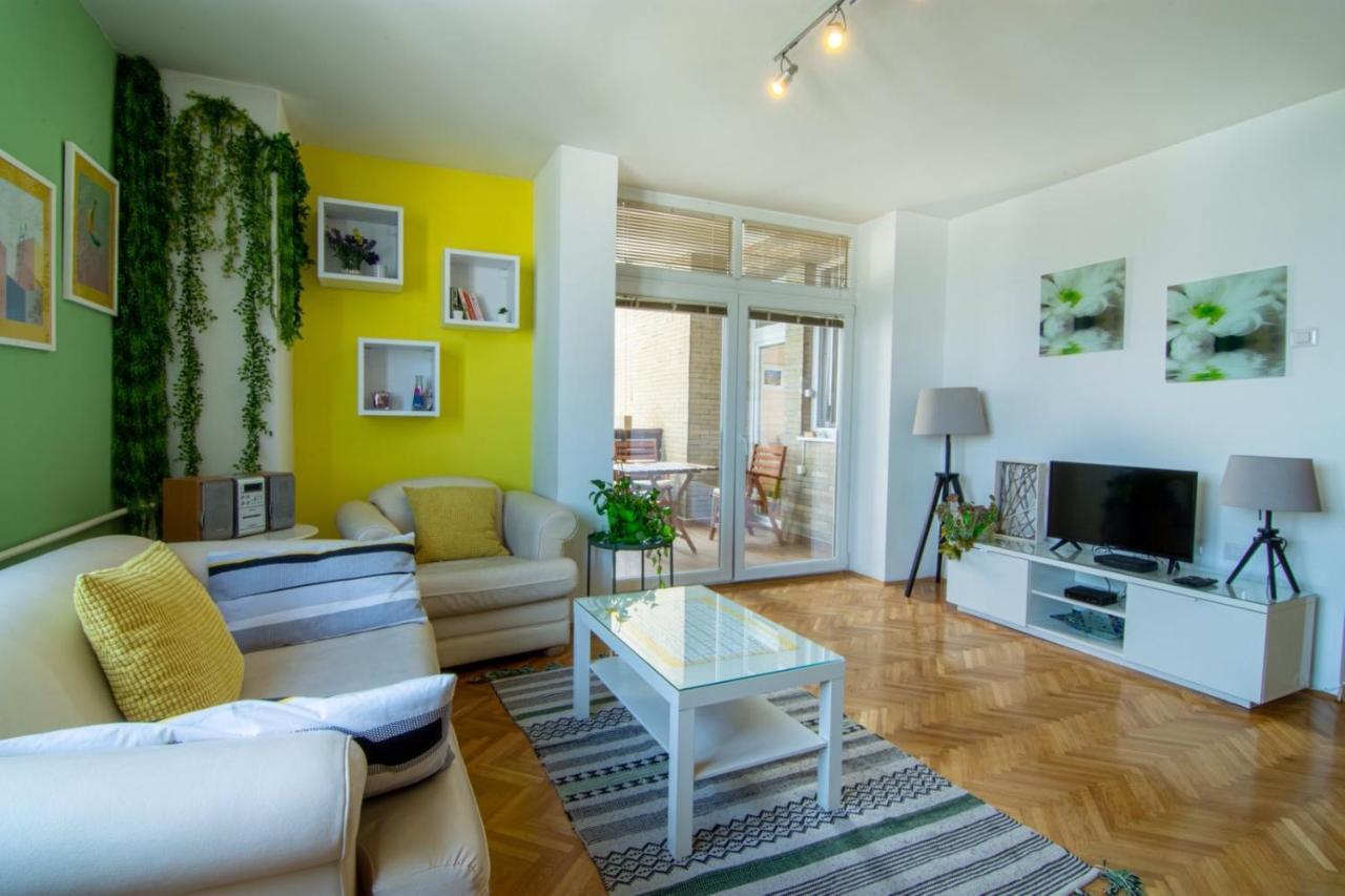 Apartment Paradise Square